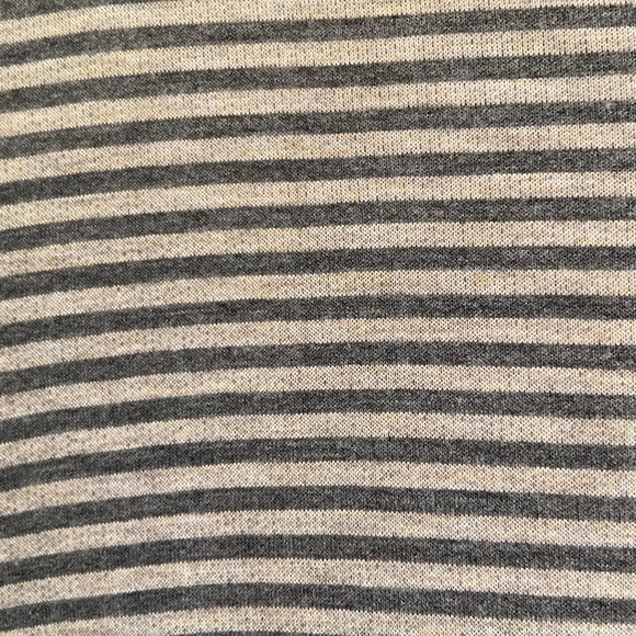 Women’s T shirt dress by Elan w/POCKETS NWT Size Med Dark and Light Gray… - Picture 4 of 5